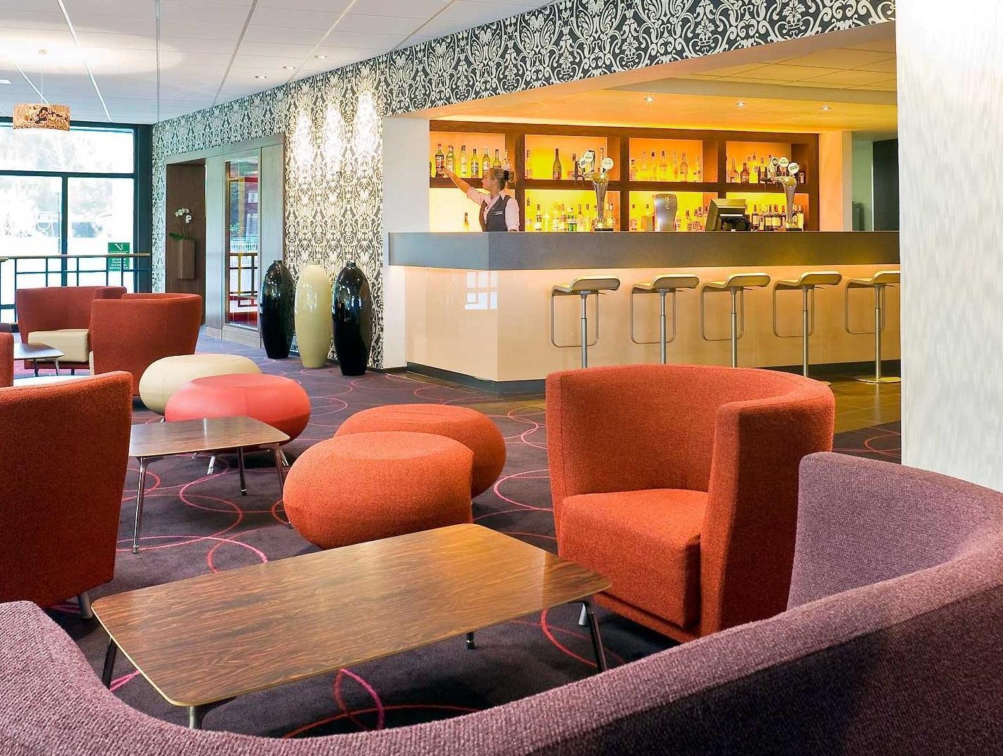Novotel Ковентри Экстерьер фото