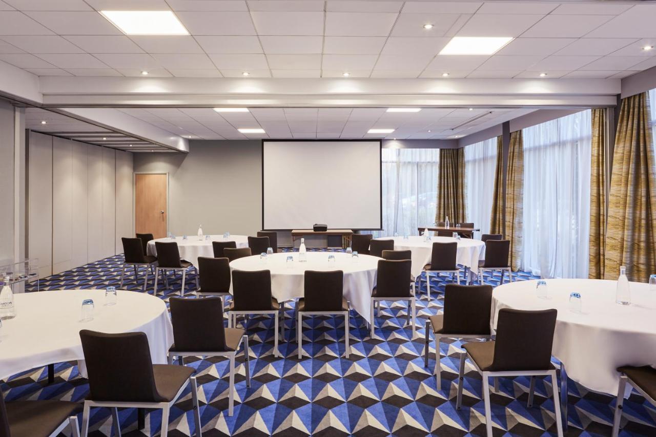 Novotel Ковентри Экстерьер фото
