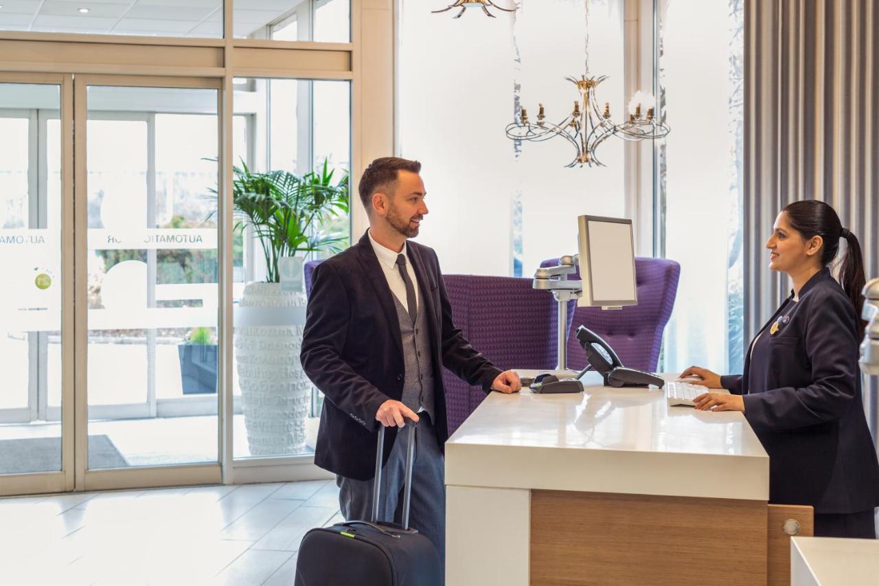 Novotel Ковентри Экстерьер фото